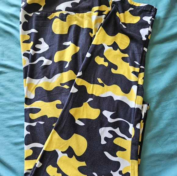 MiMi's Closet Leggings - Picture 3 of 3